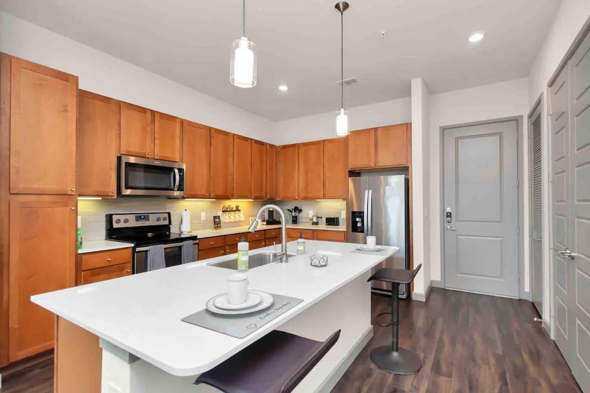 Htown Downtown Oasis Apartment Houston Exterior photo